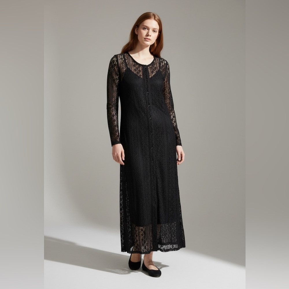 Whimsygoth witchy vampire style Elegant Black Lace Maxi Dress buttoned up